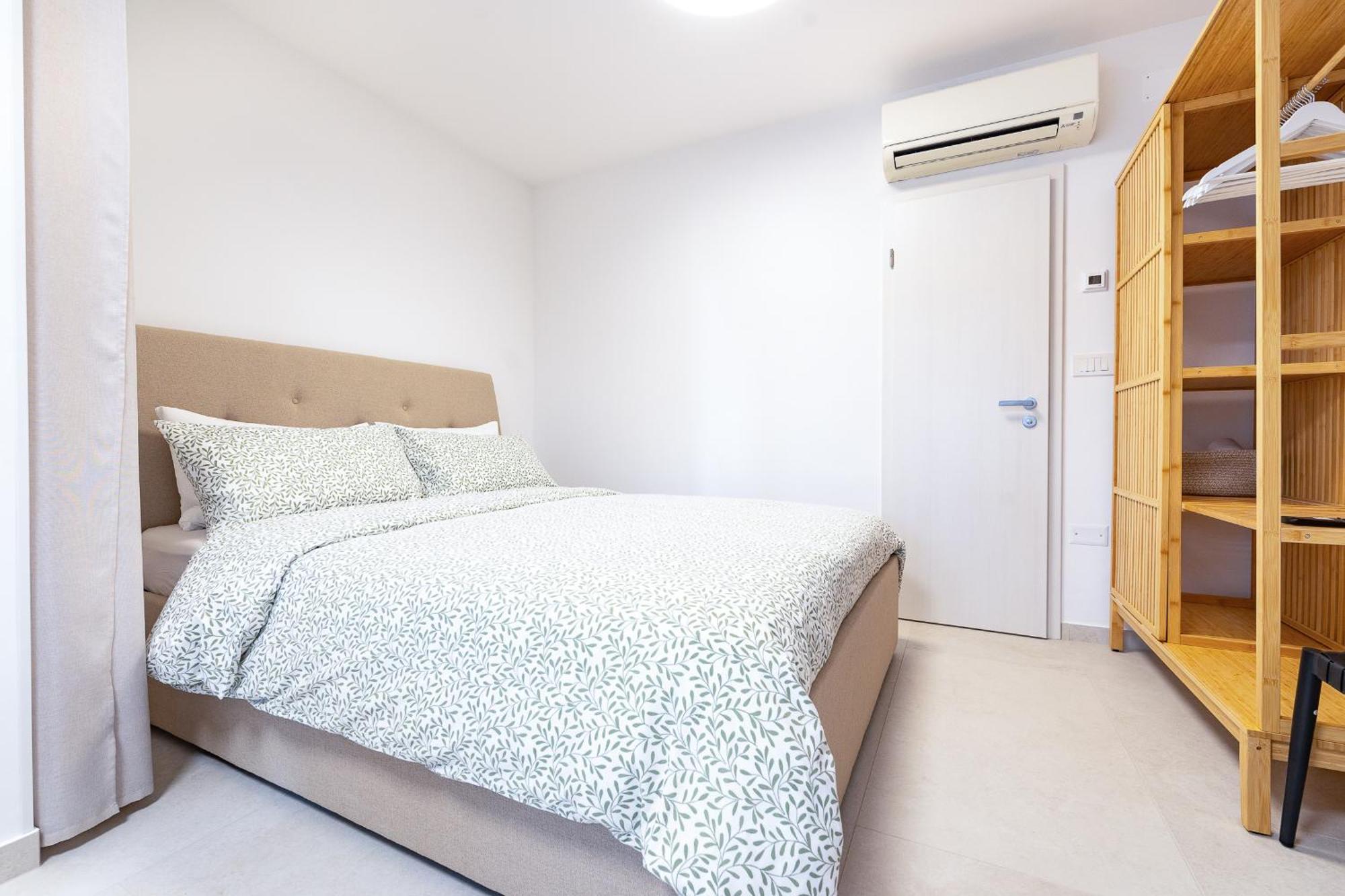 Isolana Apartment Izola Buitenkant foto