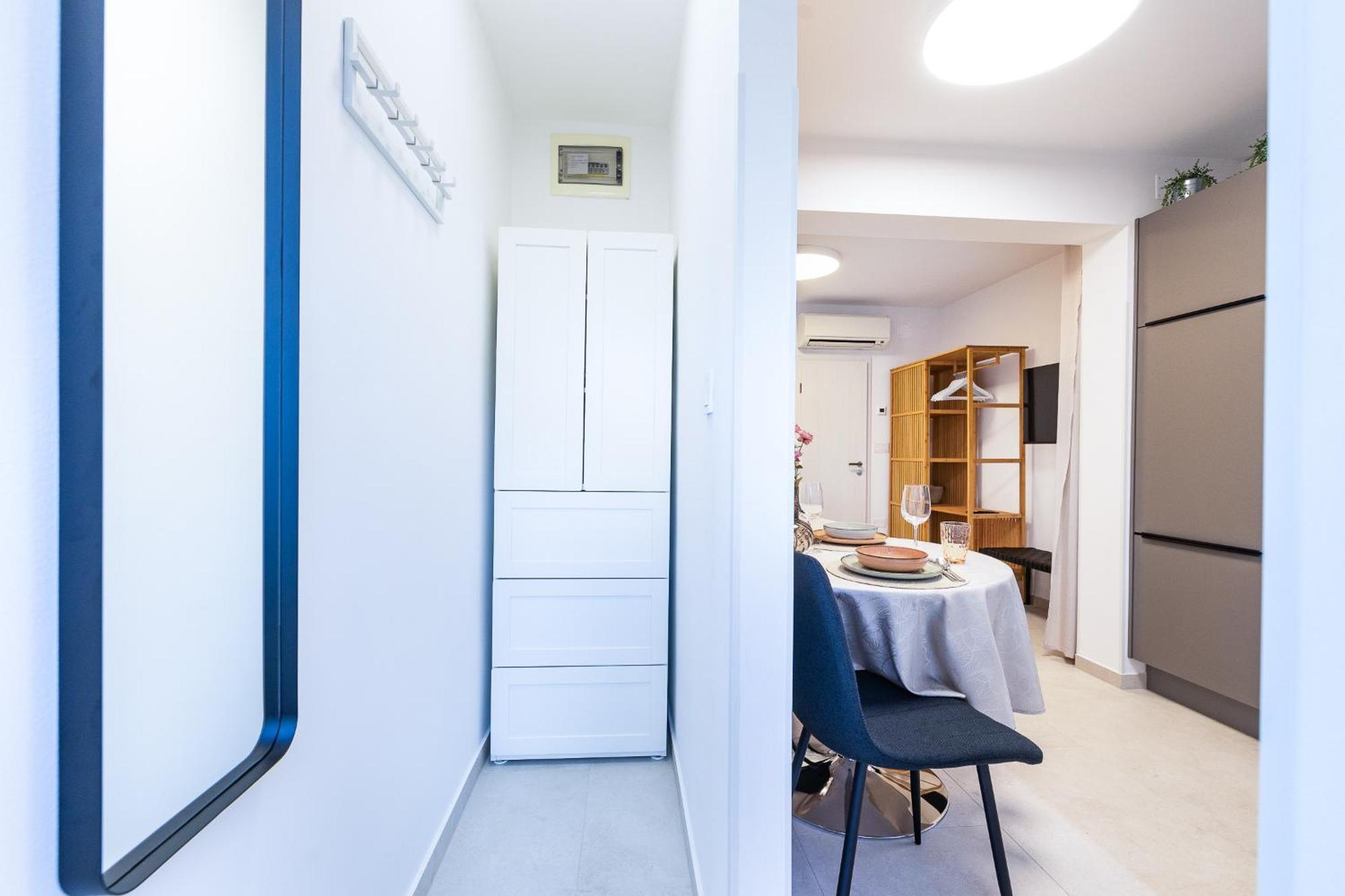 Isolana Apartment Izola Buitenkant foto