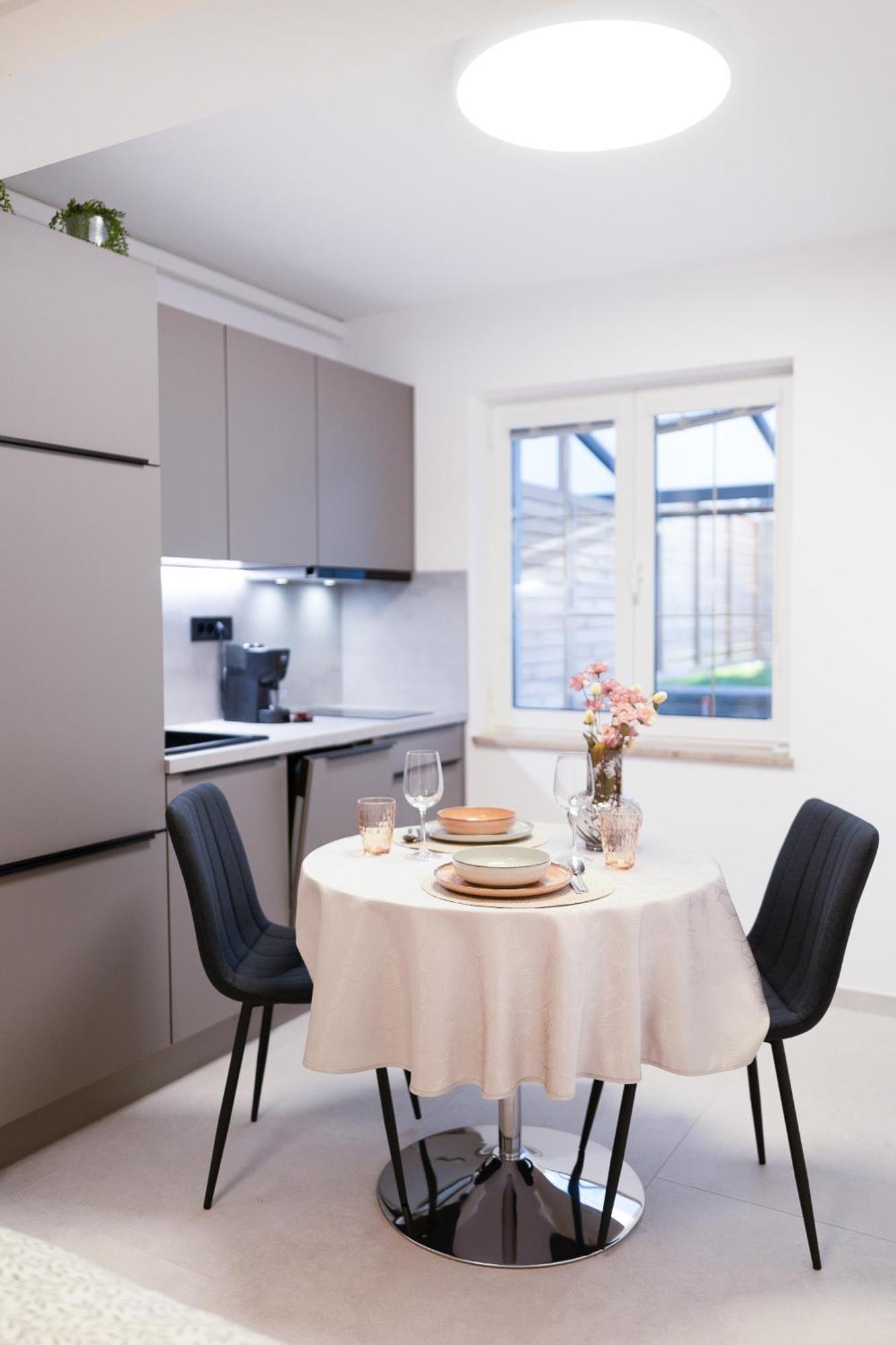 Isolana Apartment Izola Buitenkant foto